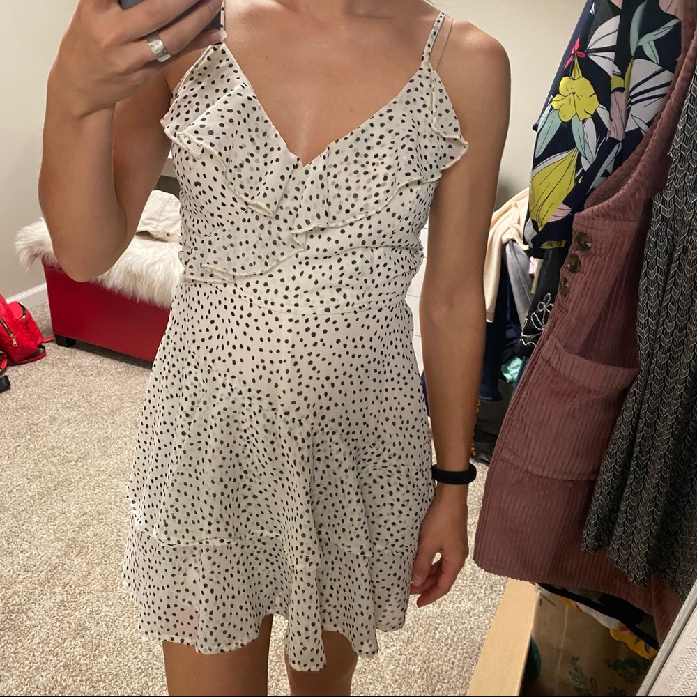 Romper - Picture 2 of 7